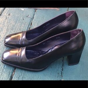 🎉CLEAR OUT SALE🎉 RL Purple Label Leather Heels